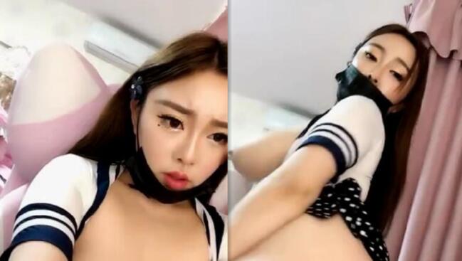 骚b巨乳美女主播秀给你看